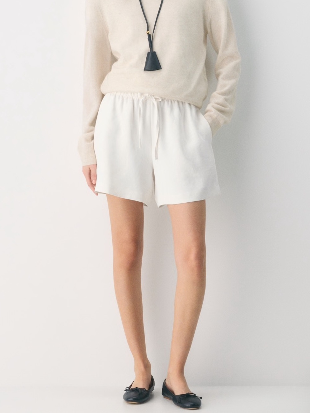 The Lodge Short Mid-Thigh Crepette